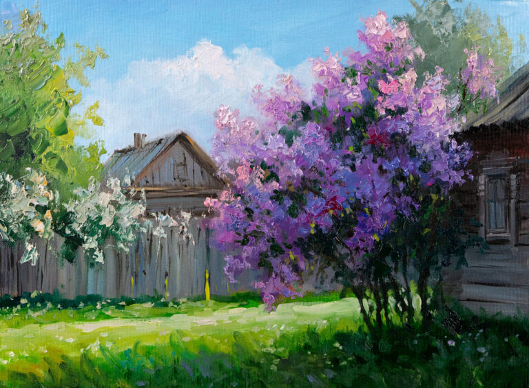 Сирень у дома